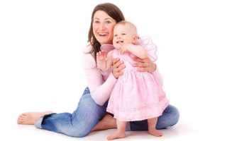 Когда можно ставить ребенка на ножки с поддержкой: Комаровский