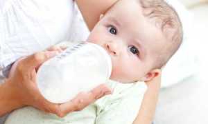 Как часто кормить новорожденного грудным молоком и смесью