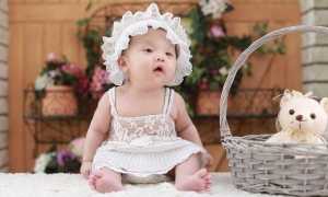 Во сколько месяцев можно присаживать девочек