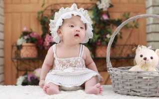 Во сколько месяцев можно присаживать девочек