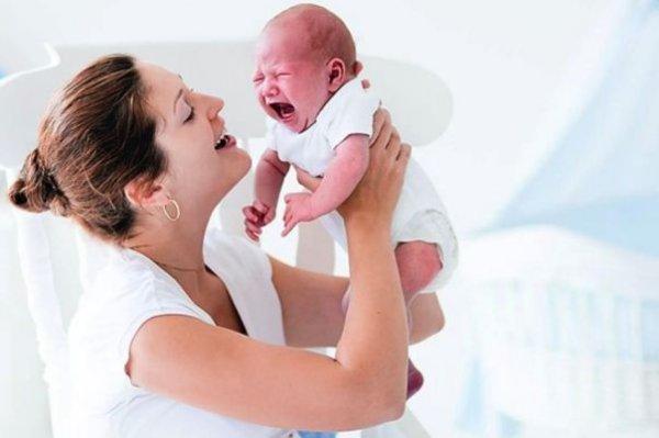 Помощь плачущему малышу