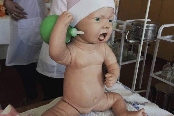 Как сделать клизму ребенку